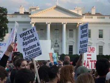 El autor del ataque contra la marcha antifascista de Charlottesville comparece este lunes ante un juez El autor del ataque contra la marcha antifascista de Charlottesville comparece este lunes ante un juez