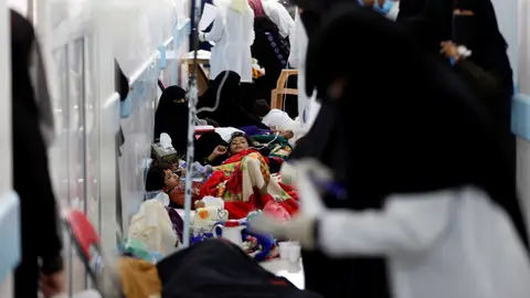 Niños infectados de cólera en un hospital en Yemen Niños infectados de cólera en un hospital en Yemen