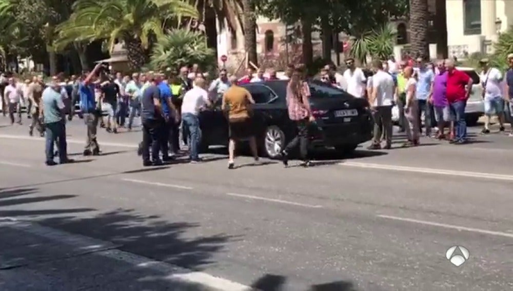 La huelga de taxistas de Málaga se salda con 15 Cabify dañados y al menos tres heridos