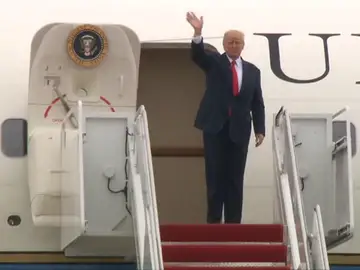 Trump interrumpe sus vacaciones y regresa a La Casa Blanca para tratar temas militares Trump interrumpe sus vacaciones y regresa a La Casa Blanca para tratar temas militares