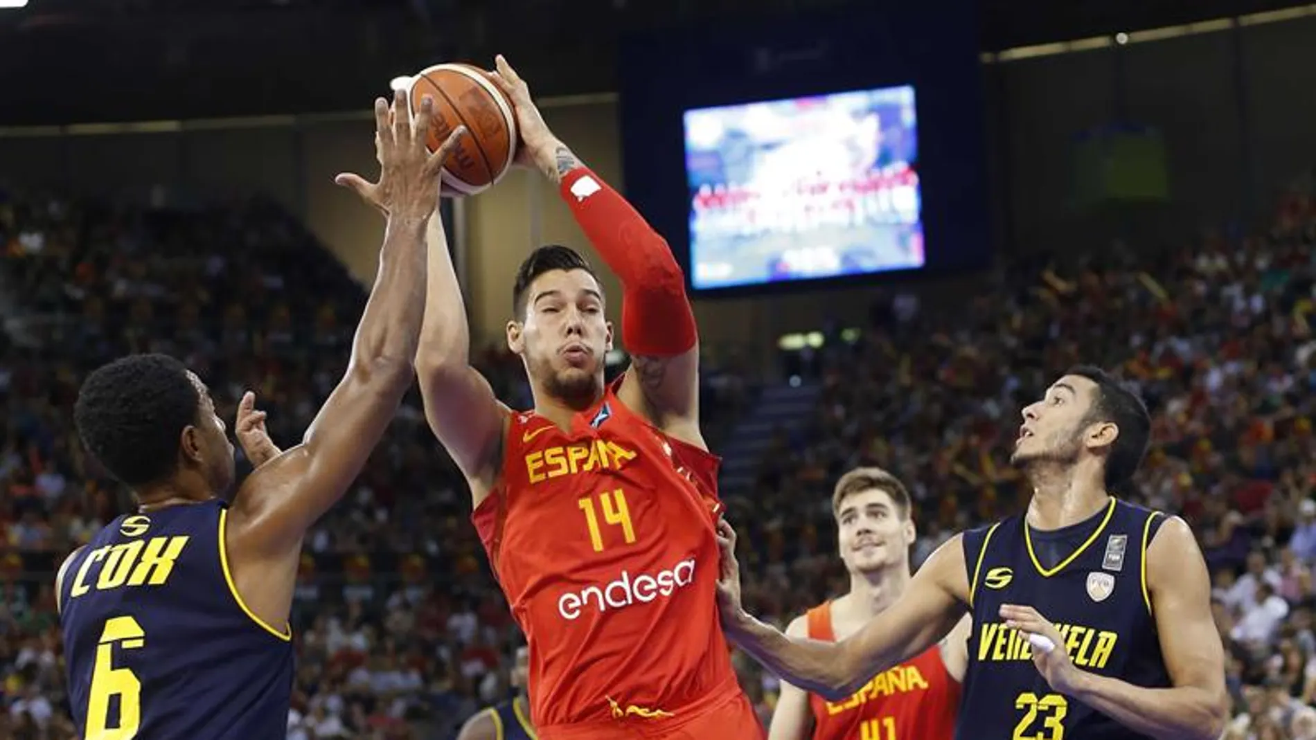 Hernangómez durante el partido entre España y Venezuela Hernangómez durante el partido entre España y Venezuela