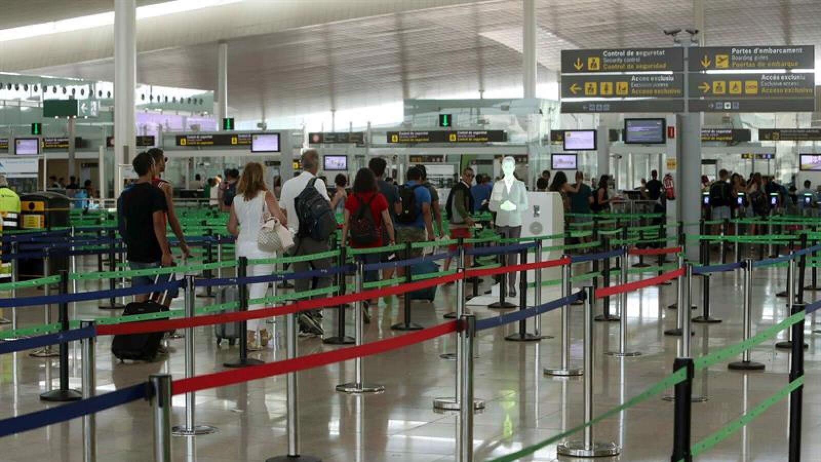 El Consejo de Ministros se reúne este miércoles para abordar el conflicto de El Prat