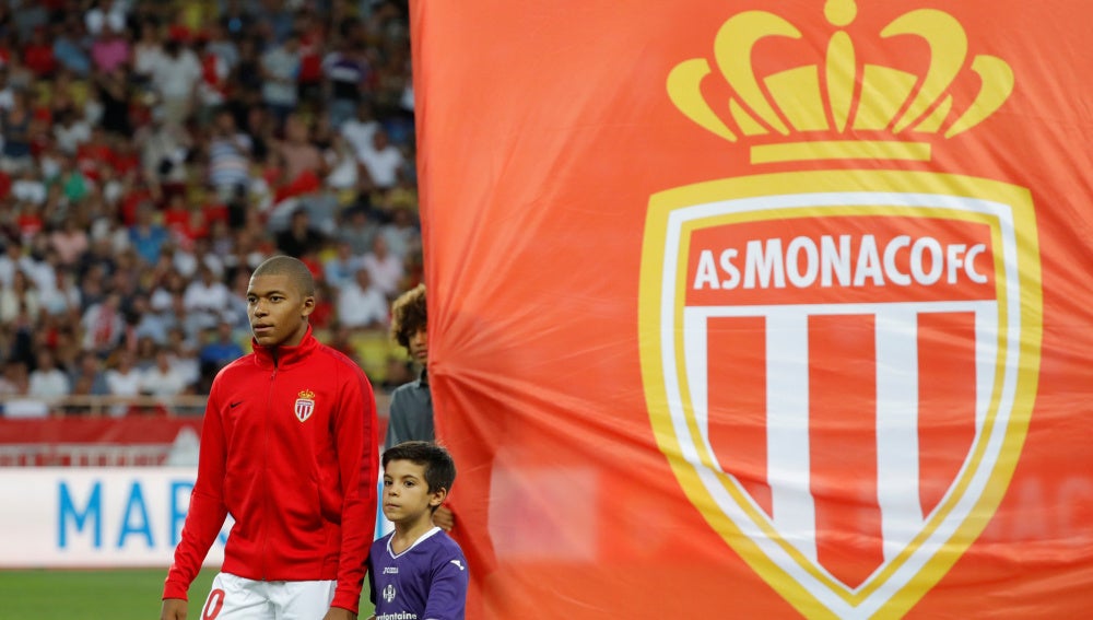 Mbappé, antes de jugar un partido con el Mónaco