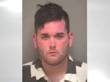Las continuas agresiones que la madre del neonazi de Charlottesville sufrió de su hijo Las continuas agresiones que la madre del neonazi de Charlottesville sufrió de su hijo