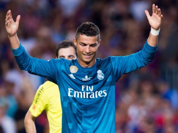 Cristiano Ronaldo, indignado tras su expulsión en el Camp Nou