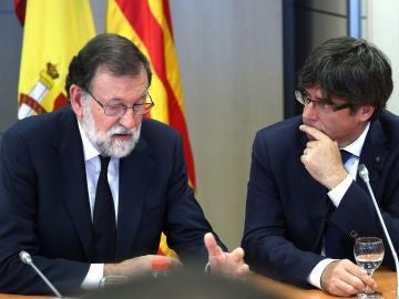 Rajoy y Puigdemont en una imagen de archivo