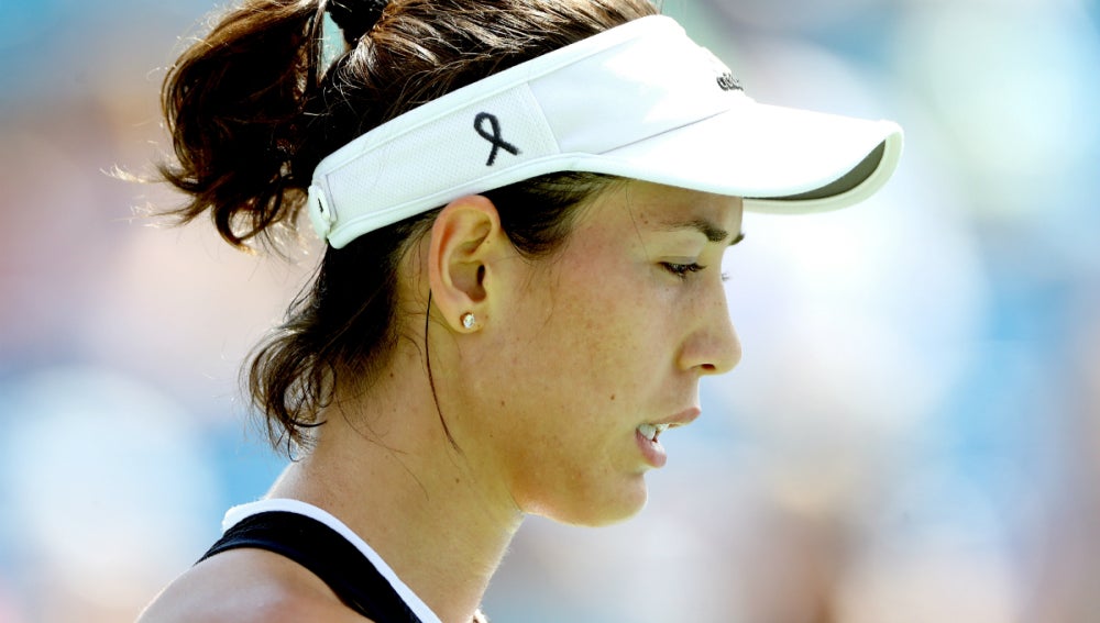 Garbiñe Muguruza, con crespón negro en Cincinatti