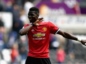 Pogba celebra un gol con el Man U