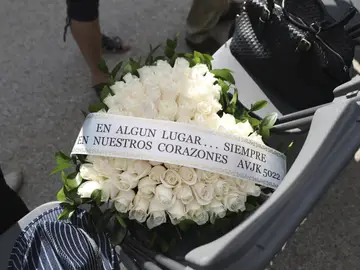 Corona de flores en homenaje del noveno aniversario de la tragedia de Spanair Corona de flores en homenaje del noveno aniversario de la tragedia de Spanair