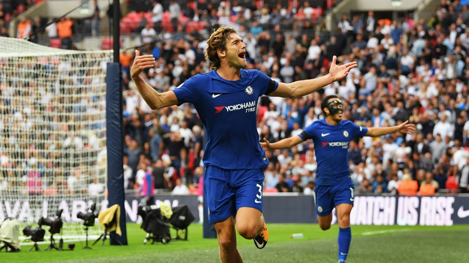 Marcos Alonso celebra un gol con el Chelsea Marcos Alonso celebra un gol con el Chelsea