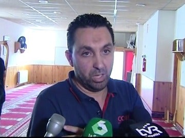 El responsable de la mezquita de Ripoll: "Si llego a saber esto soy el primero que llamo a la policía" El responsable de la mezquita de Ripoll: "Si llego a saber esto soy el primero que llamo a la policía"