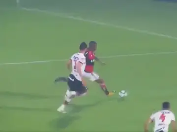 Vinicius, durante un partido con el Flamengo Vinicius, durante un partido con el Flamengo