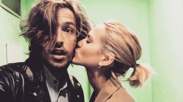 Ana Fernández y su novio Adrián Roma