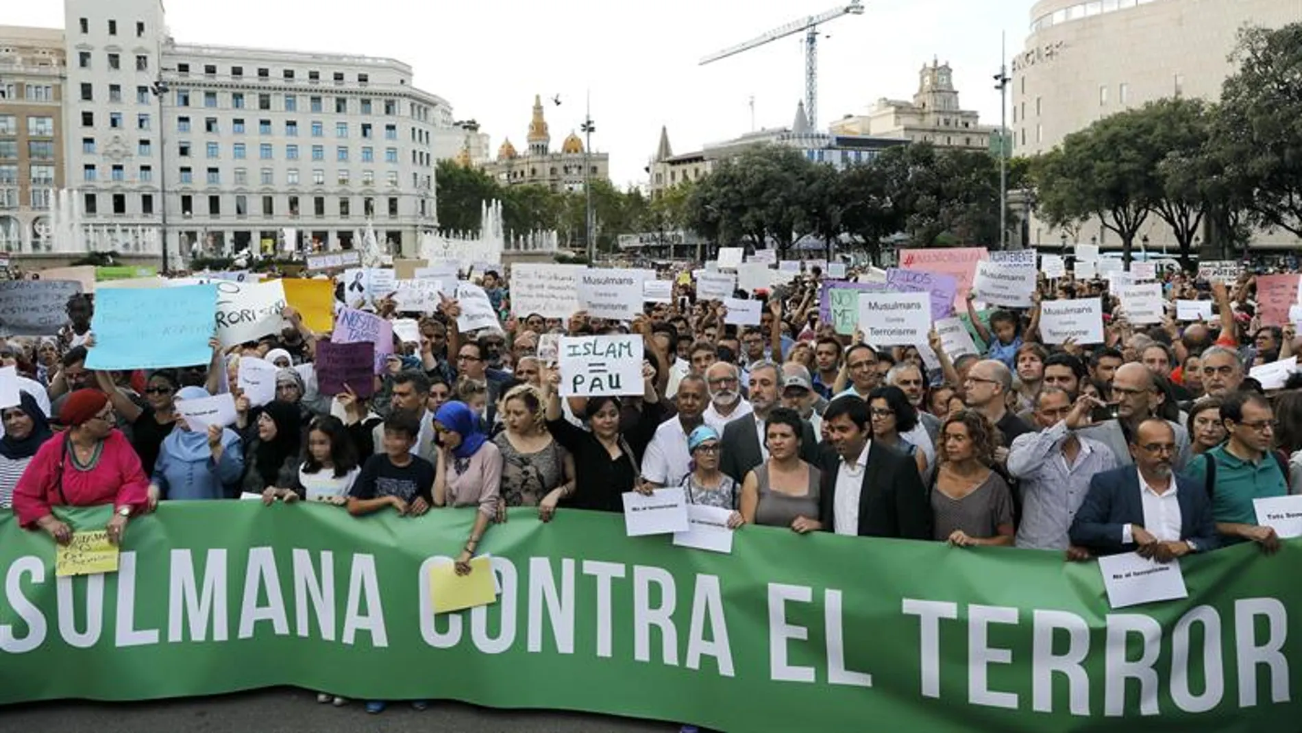 Manifestación de la comunidad musulmana Manifestación de la comunidad musulmana