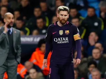 Leo Messi, con Guardiola en segundo plano Leo Messi, con Guardiola en segundo plano