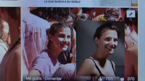 Una madrileña busca a una mujer idéntica a ella que protagonizó una foto de la tomatina Una madrileña busca a una mujer idéntica a ella que protagonizó una foto de la tomatina