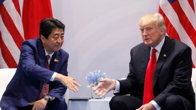 Trump y Abe confirman que mantendrán su 