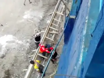 Conmoción en Costa Rica: un ultra intenta matar a otro con una piedra en una batalla campal Conmoción en Costa Rica: un ultra intenta matar a otro con una piedra en una batalla campal