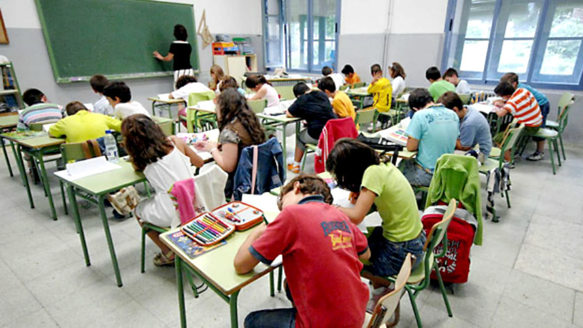 FAMPA Penyagolosa denuncia la falta de profesores en la provincia. FAMPA Penyagolosa denuncia la falta de profesores en la provincia.