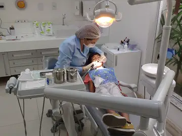 Niño en el dentista Niño en el dentista