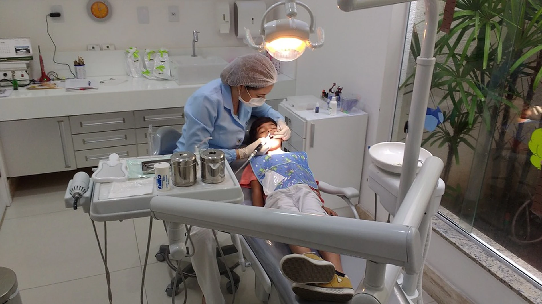 Niño en el dentista Niño en el dentista