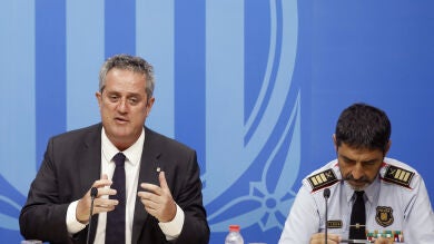Cs, PSC y PPC piden comparecer a Forn para explicar el aviso de un posible atentado en Las Ramblas que recibió en mayo