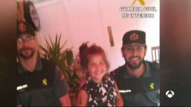 Localizada una niña que despareció mientras cenaba en El Albir escondida en un restaurante contiguo