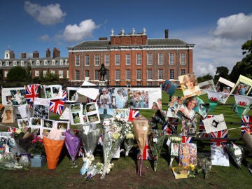 Kensington Palace durante el 20 aniversario de la muerte de la princesa Diana (31/08/2017)