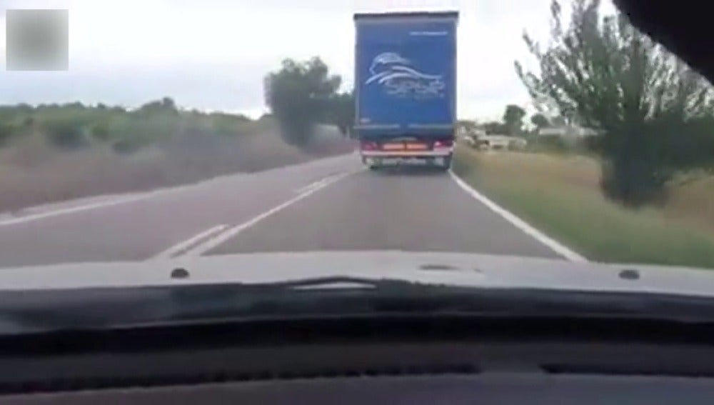Detenido un camionero por conducir de forma temeraria