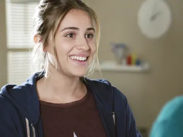 Raquel Aragón es Daniela, la joven periodista Raquel Aragón es Daniela, la joven periodista