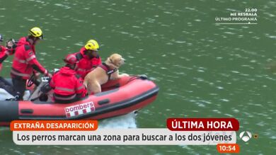 Los perros marcan una zona para buscar a los jóvenes desaparecidos en el pantano de Susqueda