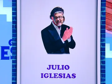 David Fernández nos conquista 'en la piel' de Julio Iglesias David Fernández nos conquista 'en la piel' de Julio Iglesias