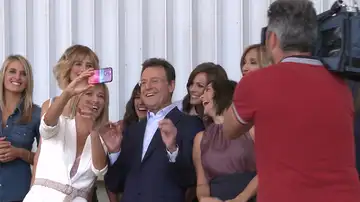 Los presentadores de Antena 3 Noticias se hacen un selfie