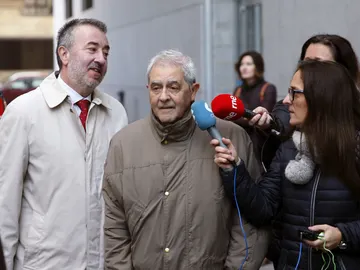 Riopedre, a su llegada al juzgado de Instrucción número 4 de Oviedo. Riopedre, a su llegada al juzgado de Instrucción número 4 de Oviedo.