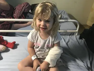 Grace, sonriendo a la cámara Grace, sonriendo a la cámara