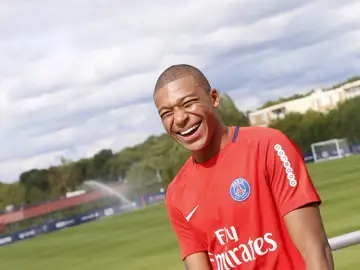 Mbappé en un entrenamiento del PSG Mbappé en un entrenamiento del PSG