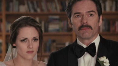 10 razones por las que al padre de Bella Cullen en 'Crepúsculo' le deberían quitar su custodia