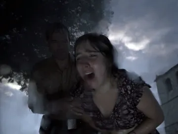 La tormenta desata la pasión entre María y Ribero La tormenta desata la pasión entre María y Ribero