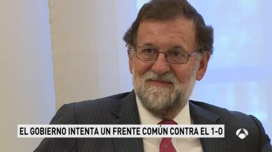 Rivera se reúne con Rajoy en la Moncloa y le muestra su apoyo 