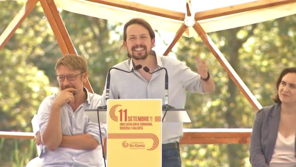 Iglesias pide una alianza con el PSOE y ERC para "echar" al PP y solucionar el problema catalán