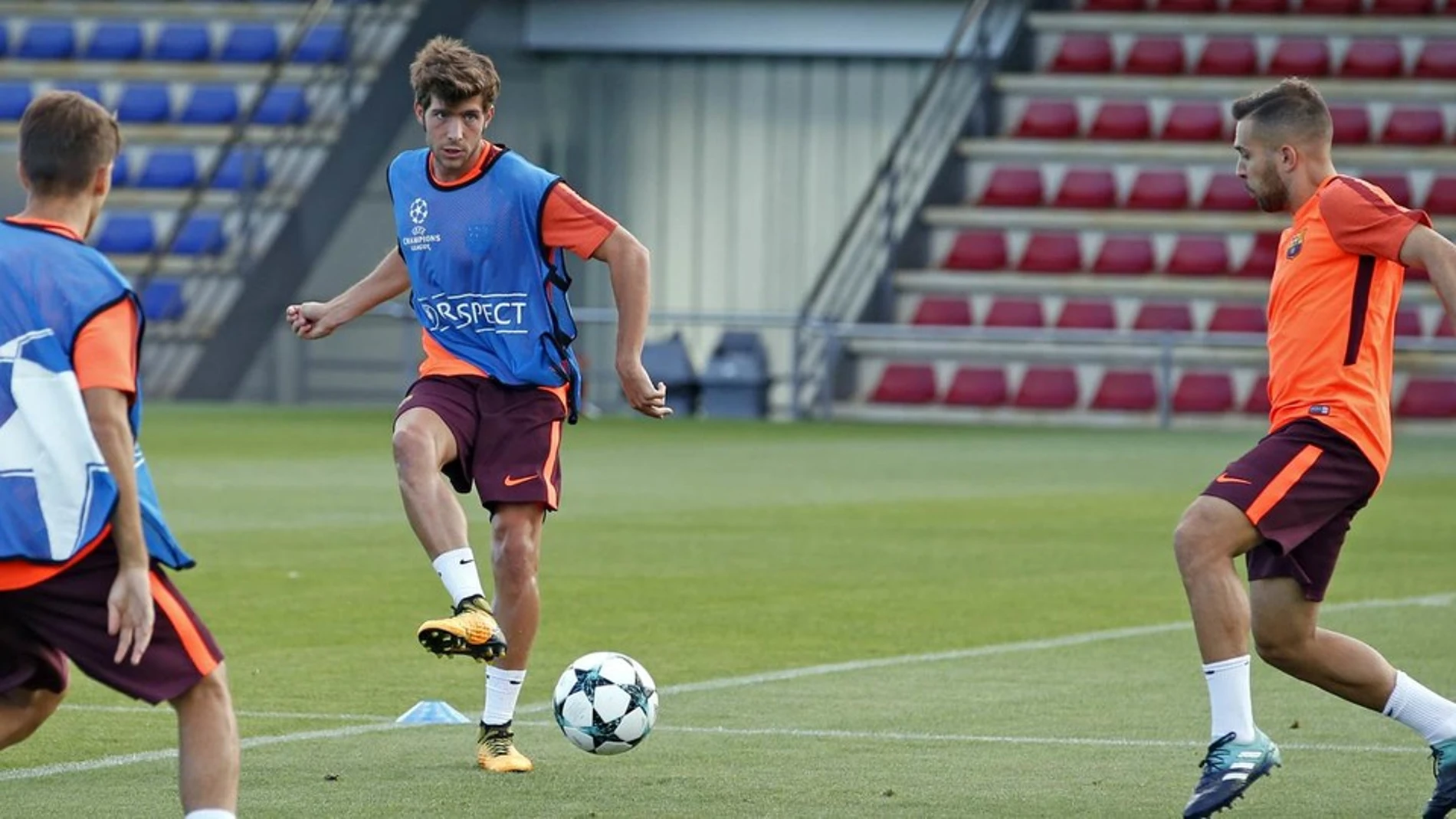 Sergi Roberto en el entrenamiento del Barcelona