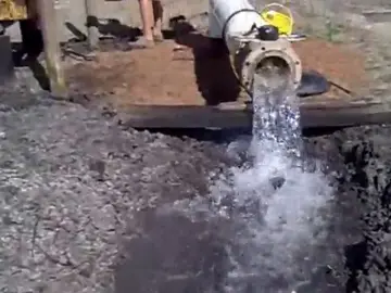 Se aplican métodos de todo tipo para localizar agua en el subsuelo destinado al riego Se aplican métodos de todo tipo para localizar agua en el subsuelo destinado al riego