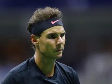 Rafa Nadal, con gesto serio durante un partido Rafa Nadal, con gesto serio durante un partido