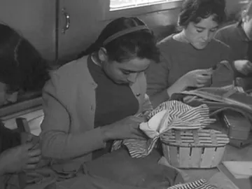 'La perfecta ama de casa' al gusto español en los años 60 'La perfecta ama de casa' al gusto español en los años 60