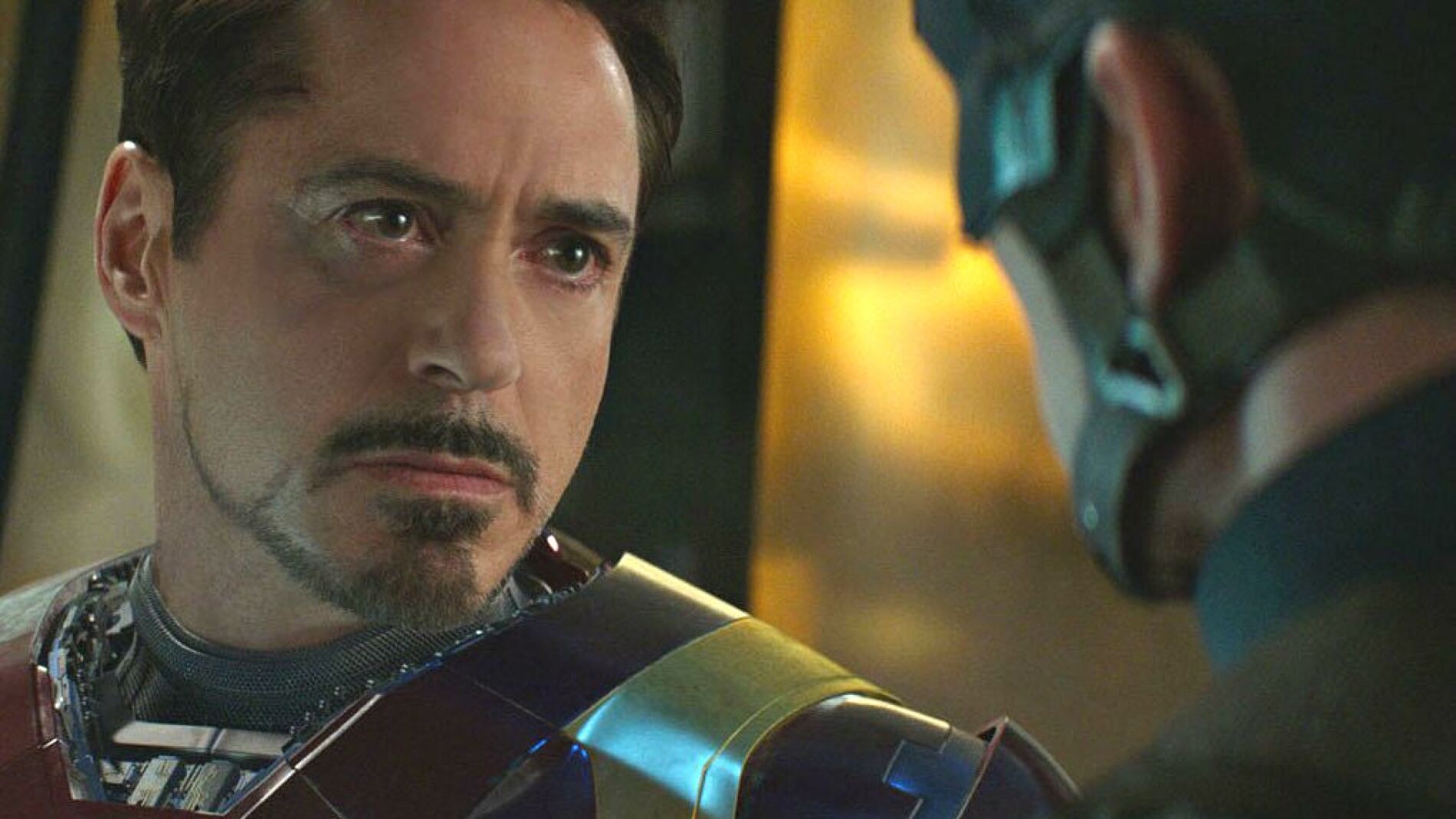 Robert Downey Jr. revoluciona las redes con su Iron Man m s