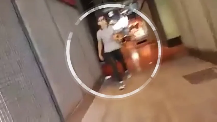 Nuevas imágenes y sonido de Younes, el autor material del atentado de Las Ramblas, justo después del atropello