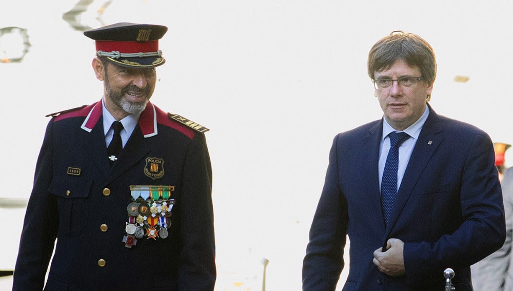 Josep Lluís Trapero y Carles Puigdemont