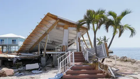 Fotografía de una casa destruída tras el paso del huracán Irma en los Cayos de Florida Fotografía de una casa destruída tras el paso del huracán Irma en los Cayos de Florida