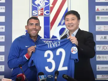 Carlos Tévez, presentado con el Shanghai Shenhua Carlos Tévez, presentado con el Shanghai Shenhua
