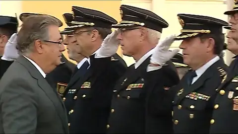 Compañeros del policía asesinado y autoridades acuden a su capilla ardiente Compañeros del policía asesinado y autoridades acuden a su capilla ardiente